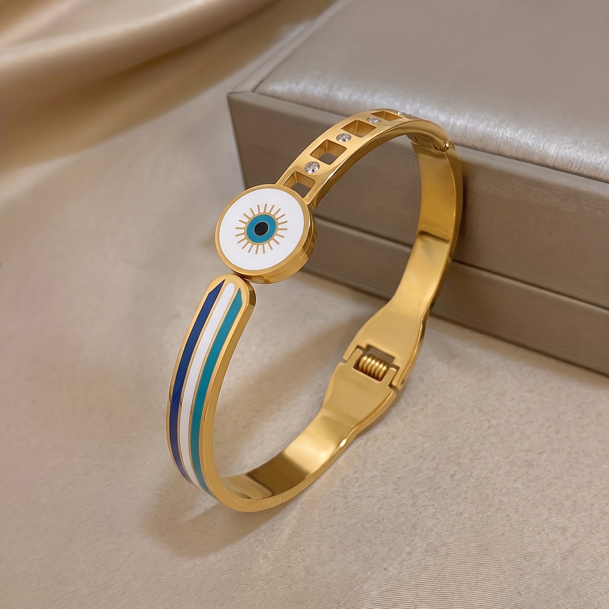 2pcs Unisex 18K Golden Plated Bracelet and Bangle Set